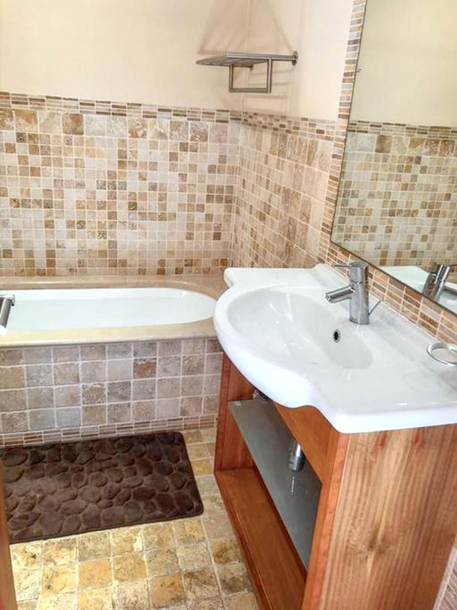 Charming Apartment In Estombar With Private Pool. 외부 사진